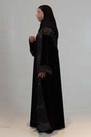 عباية مخمل 131