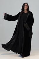 عباية مخمل 131