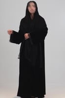 عباية مخمل 130