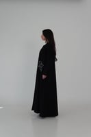 عباية كريب تطريز 125