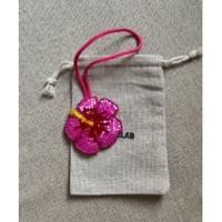 تعليقه وردة