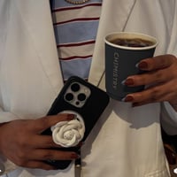 WHITE LEATHER MAGSAFE