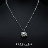 قلادة أوسيَن لوميار الفاخرة