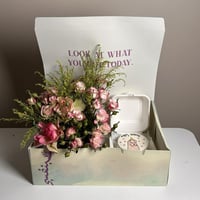 بوكس الميلاد Pink