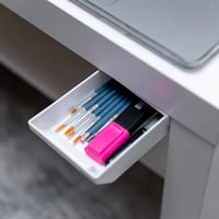 درج مكتبي صغير بلون أبيض من نيتزي