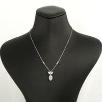 عقد ذهب أبيض بتعليقة لوزية الشكل ( عيار 18)