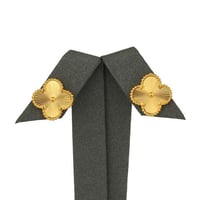 حلق ذهب الوردة ( عيار 21 )