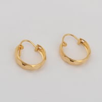 حلق ذهب بيضاوي عريض ( عيار 21 )