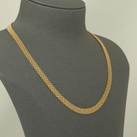 عقد ذهب متشابك ( عيار 18 )