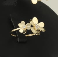 طقم ذهب الزهور ( عيار 18 )