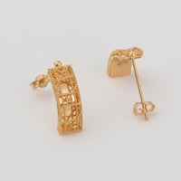 حلق ذهب مستطيل منقوش ( عيار 21 )