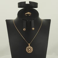 طقم ذهب دائرة مزخرفة ( عيار 21 )