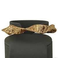 طقم ذهب مبروم ( عيار 18 )