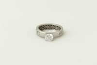 خاتم ذهب ايطالي ( عيار 18 )