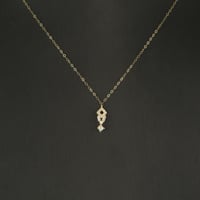 عقد ذهب اشكال هندسية ( عيار 18 )