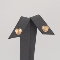 حلق ذهب قلب ( عيار 21 )