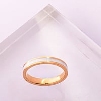 دبلة ذهب باللون الابيض ( عيار 21 )