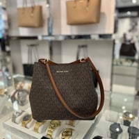 حقيبة مايكل كورس