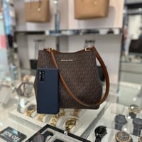 حقيبة مايكل كورس