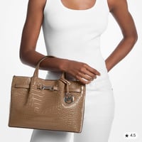 شنطه مايكل كورس الحجم الوسط