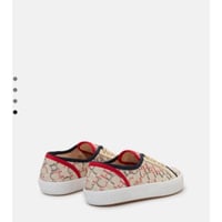 شوز كارولينا هريرا Ch