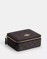 شنطه اكسسوارات كوتش