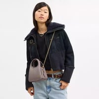 شنطه كوتش لانا حجم ١٩