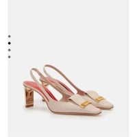 صندل كارولينا هريرا Ch