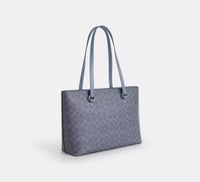 حقيبة كوتش Station Tote