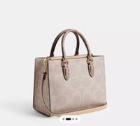 حقيبة كوتش الحجم الصغير