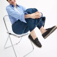 شوز كوتش مقاس ٣٨ ونص