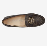 حذاء كالفن كلاين