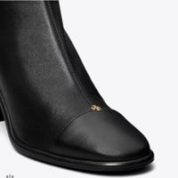 حذاء توري بورش