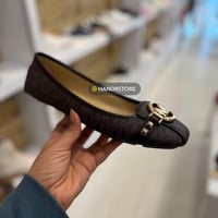 حذاء مايكل كورس