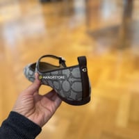 شوز كوتش مقاس ٣٨ ونص