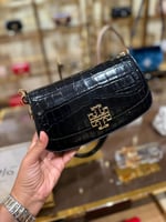 شنطة توري بورش