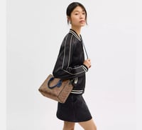 حقيبة كوتش Maggie Small Tote
