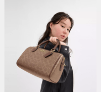 حقيبة كوتش حجم وسط