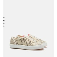 شوز كارولينا هريرا Ch