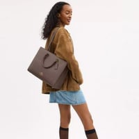 حقيبة كوتش الحجم الكبير