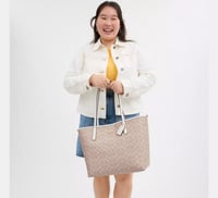 حقيبة كوتش City Tote