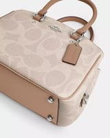 شنطه كوتش الحجم الصغير نيوكولكشن