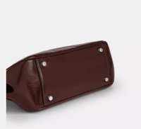 شنطه كوتش - Asher