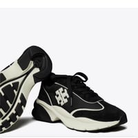 شوز توري بورش