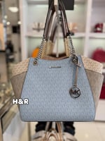 شنطه مايكل كورس