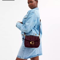 حقيبة كوتش كبير Tabby Shoulder Bag