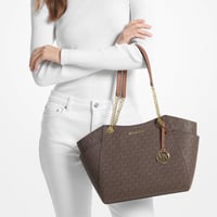 شنطه مايكل كورس