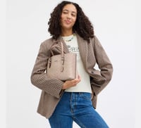 شنطة كوتش - Mollie 25 الحجم الصغير