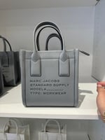 مارك جاكوبس الحجم الصغير