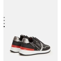 شوز كارولينا هريرا Ch